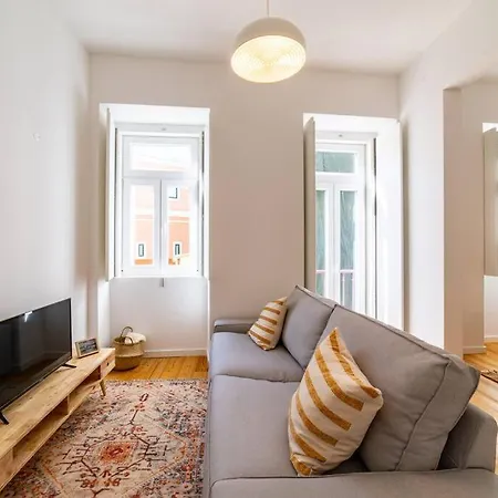 Amaro I - Boutique 2 Bed In Alcantara Apartament *