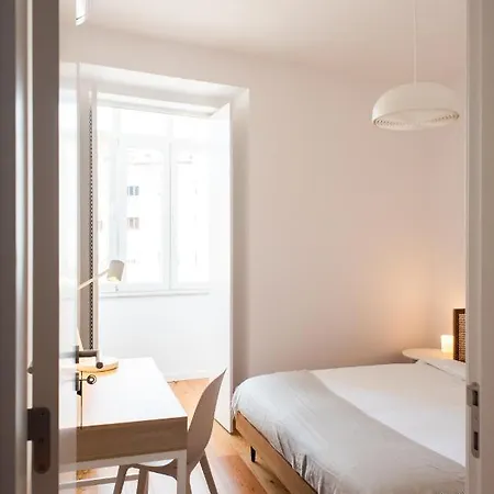 Apartament Amaro I - Boutique 2 Bed In Alcantara *
