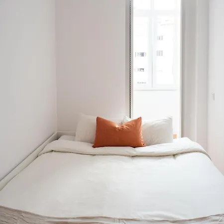 Amaro I - Boutique 2 Bed In Alcantara *